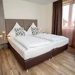 Volapuek 3*