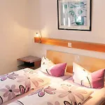 Volapuek Hotel 3*